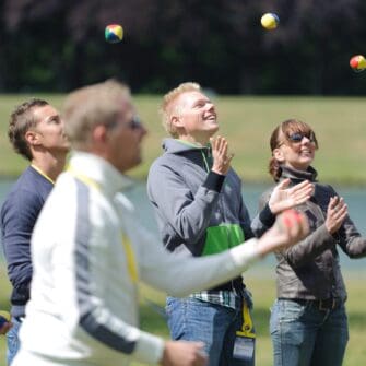 Workshop Jongleren Teambuilding Activiteit - Event Toppers